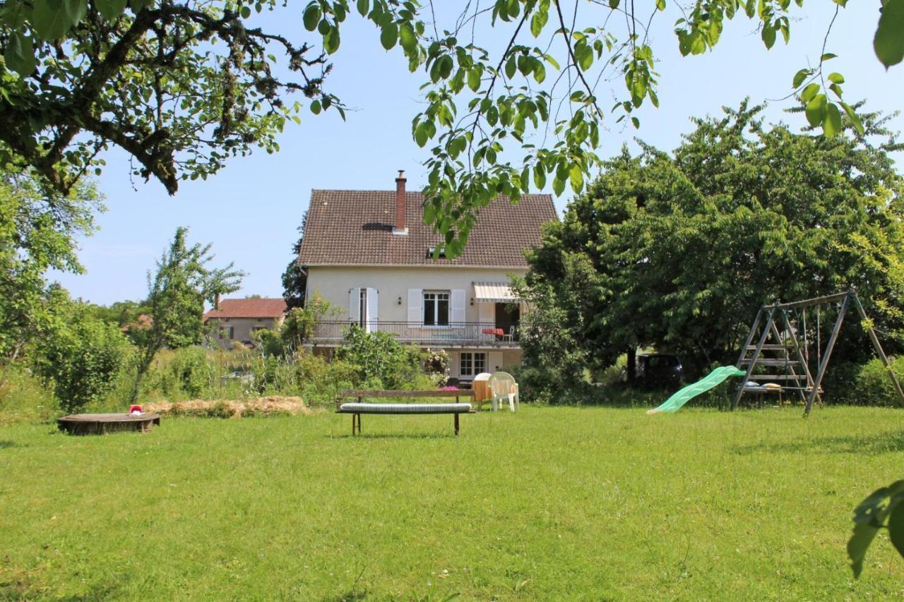 Les Vieux Fourneaux Bed & Breakfast Nantiat Exterior photo